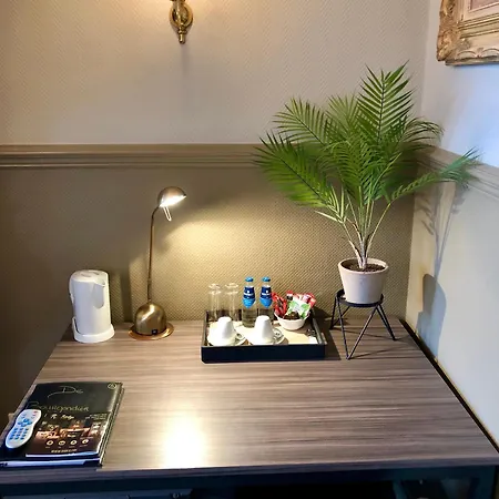 Grand Cafe De Bourgondier Отель